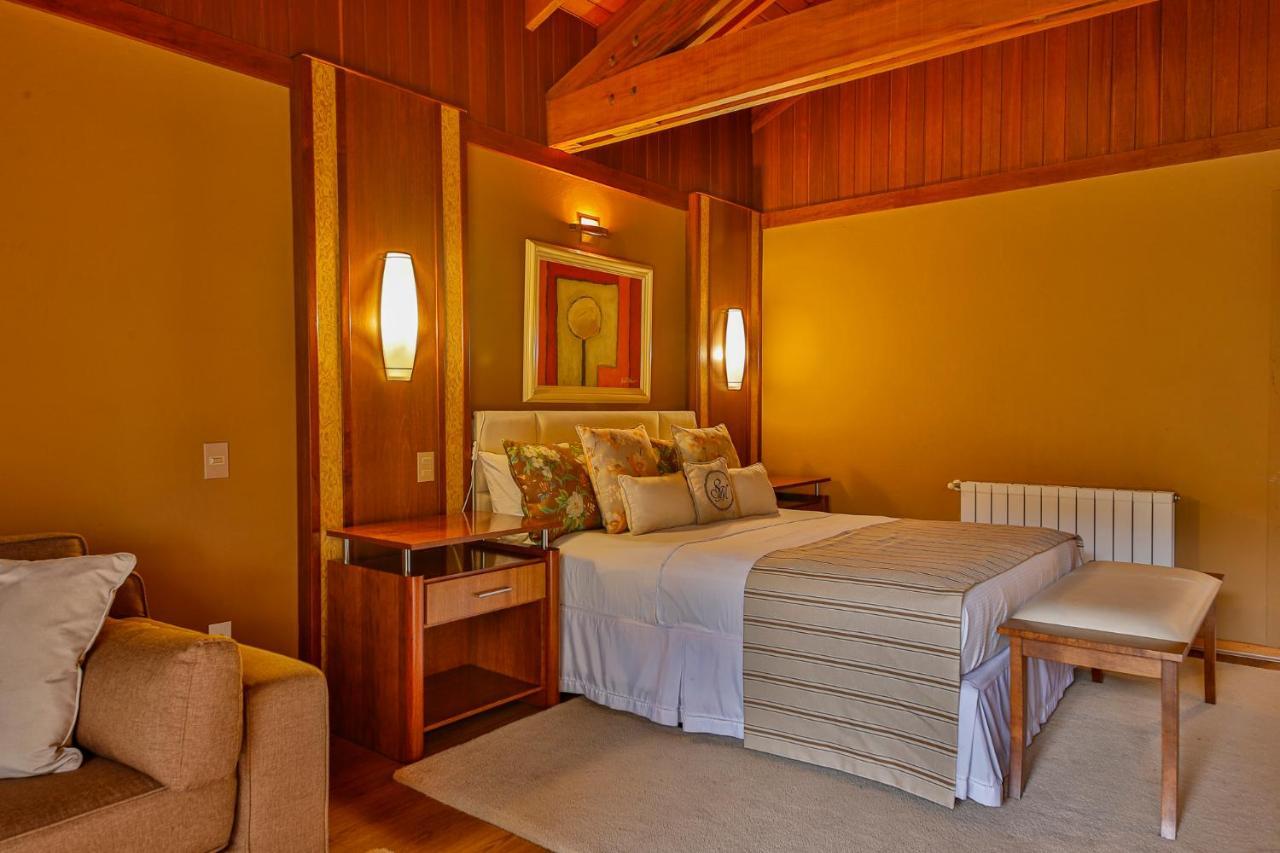 Luxury Suite Spa Bath