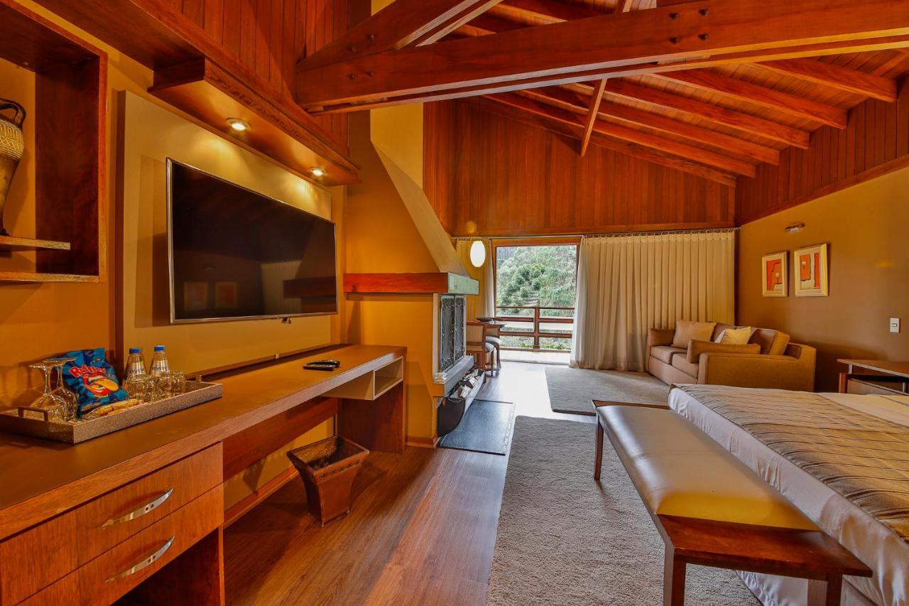 Luxury Suite Spa Bath